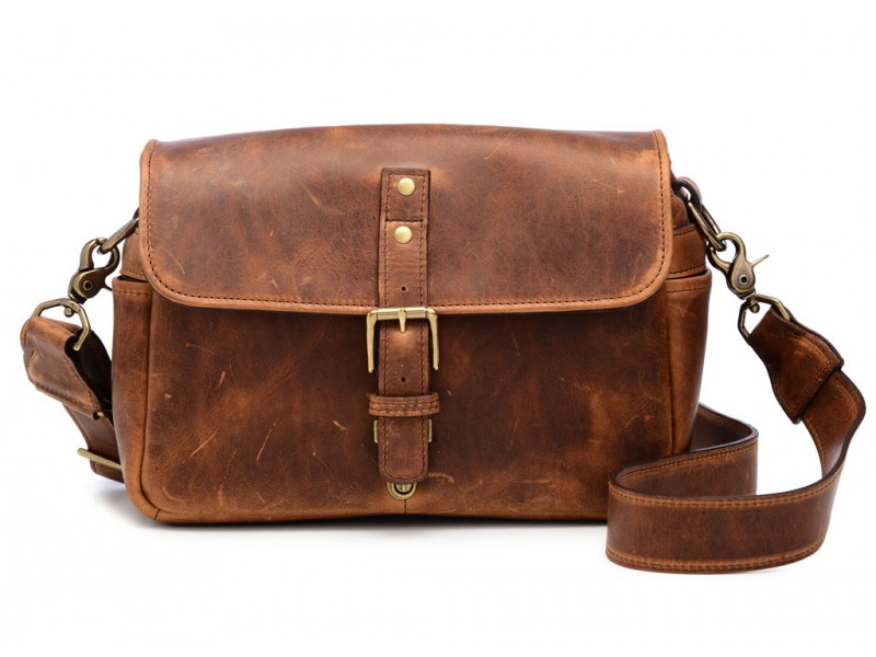 vintage brown leather camera bag
