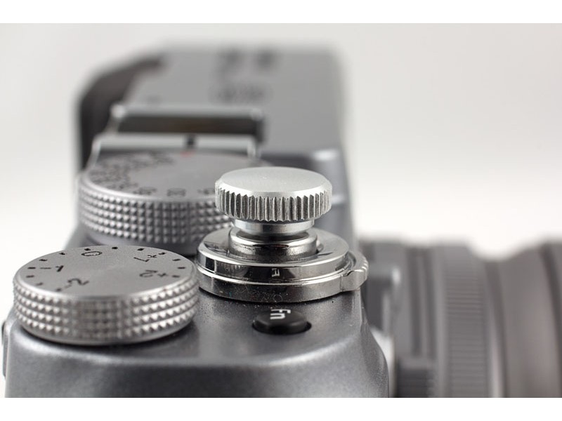 Fuji FinePix X Series and Leica Accessories Abrahamsson Mini Soft Release